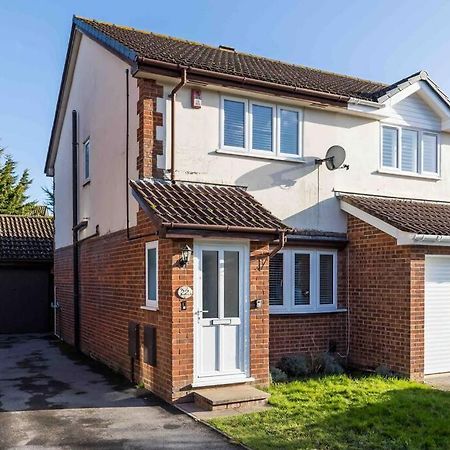 2 Bedroom House-Driveway - Bournemouth Hospital - Long Stay Discounts - Lima Apartments Ltd Ngoại thất bức ảnh